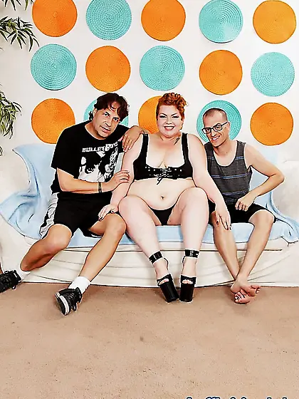 Chubby girl Velma Voodoo gets double dicked