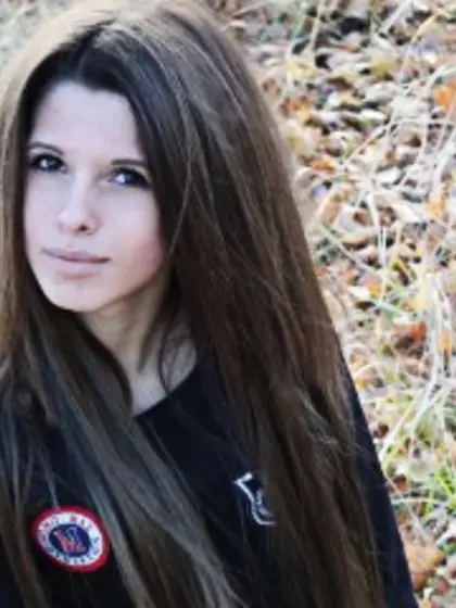 Brunette Teen Babejulia.