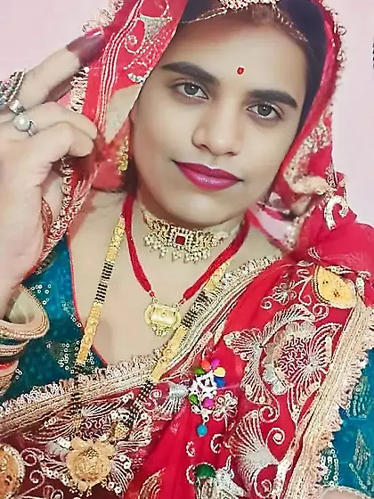 Hindu Housewife Photos