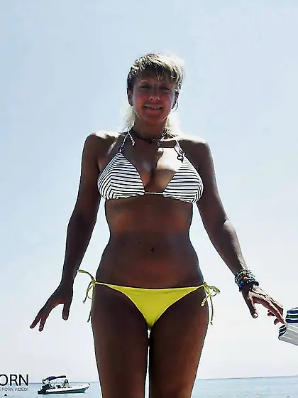 Blue Eyes Sobbing In The Rain