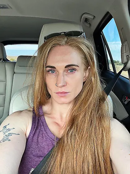 Shesha hot and fit redhead milf