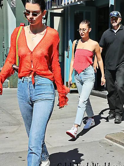 Kendall Jenner Pokies