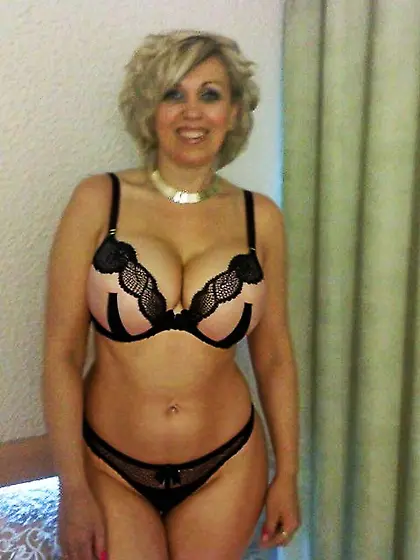 La lilloise virginie dautrecque pour gang. bang