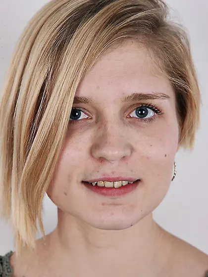 Model volunteered to show off everything she hid under clothes f