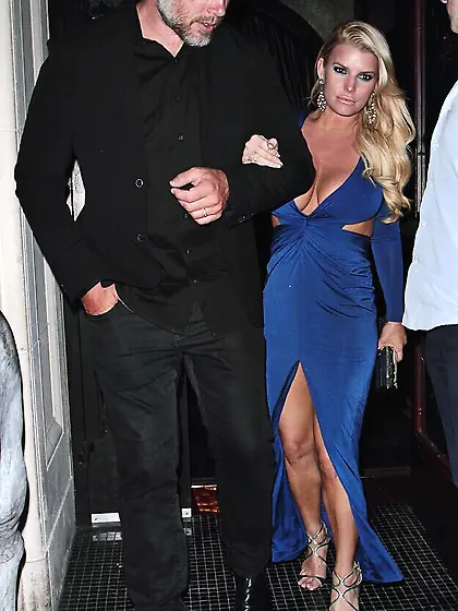 Cleavage Pics of Jessica Simpson