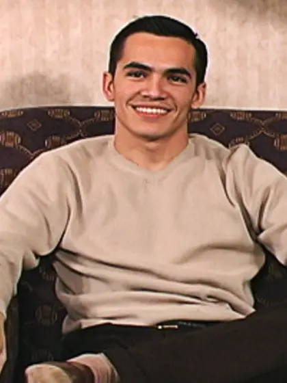 Lusty burly guy scoops