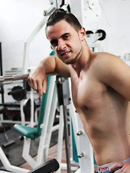 Young gay aadellvis fingering