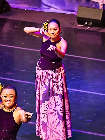 Tahiti Oliver (Pussephone)