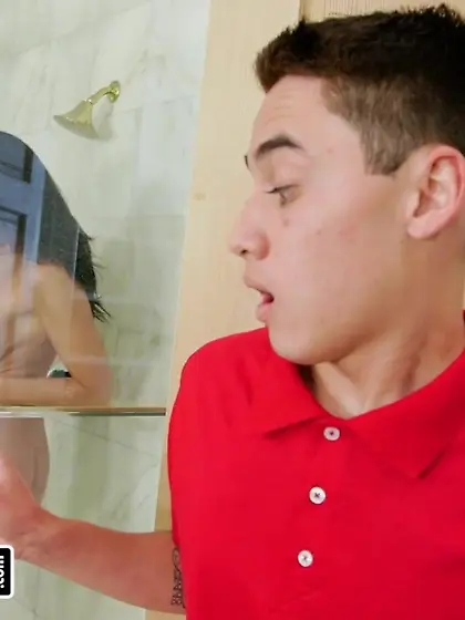 Booty milf fucks teen