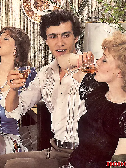 Real horny retro pissing