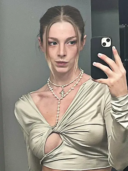 stunning doll hunter keeps getting sexier