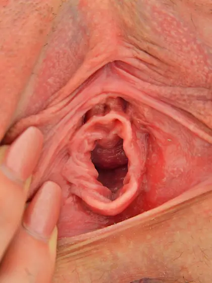 Skinny young girl shows you how to stretch out a previously tigh