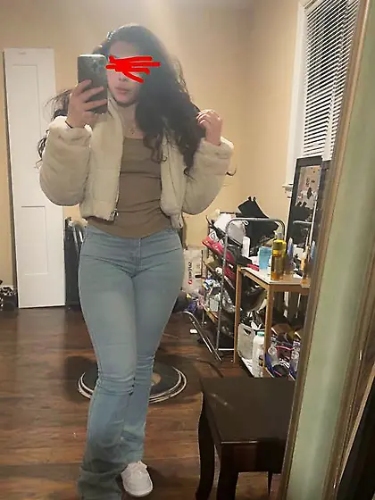 Karina Aubrey Feuti | Random Dumb Cunt from Reddit