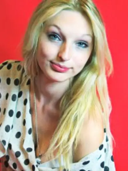 Blonde Teen Roxycamx Roleplay.