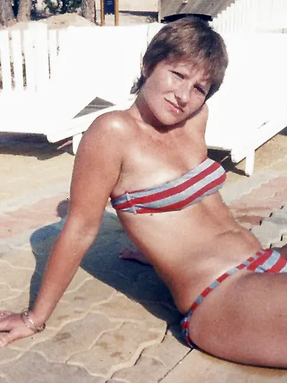 early sexy linda
