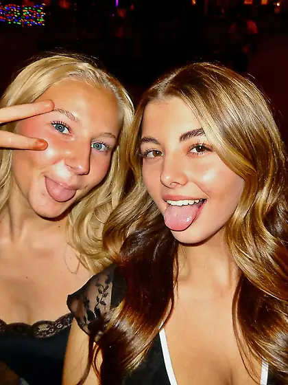 Gracie Busty Cute Nonnude NN