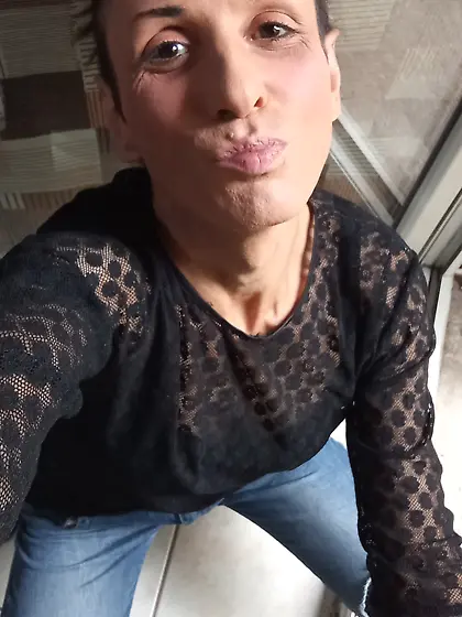 Me?Naked?ooooohhh.... ))))