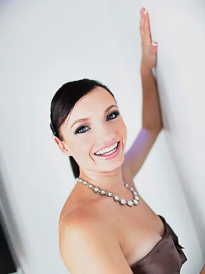 Throbbing dick fills Jenny Anderson???s mouth and feeds her with