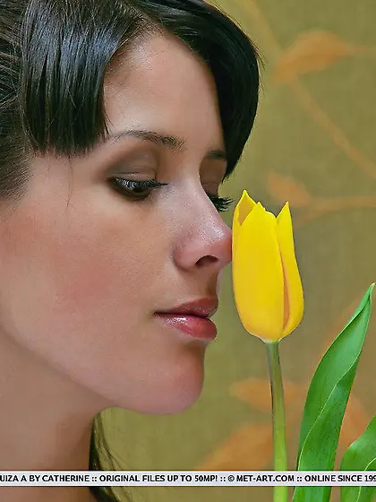 Brunette chick Luiza A stripping off her panty and playing yello