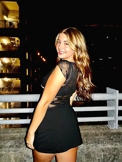 Gracie Busty Cute Nonnude NN