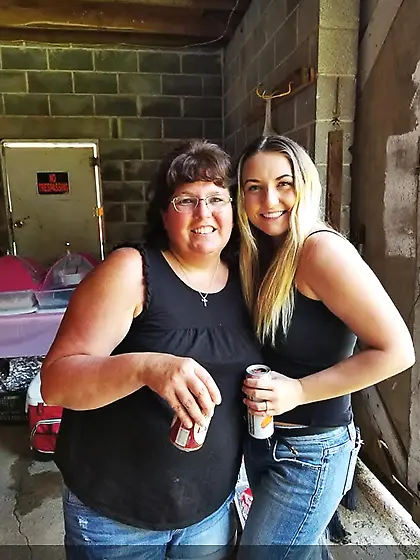 My mom n sexy ass cousin