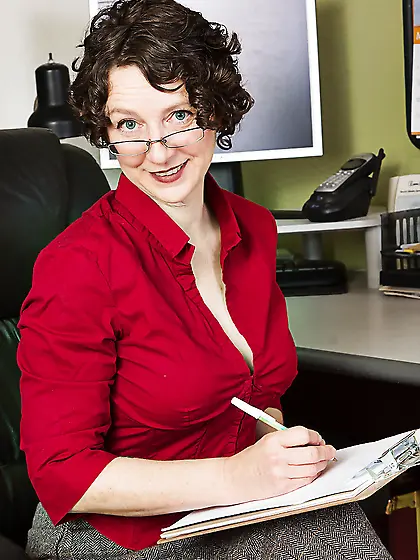 Naked big boob secretary