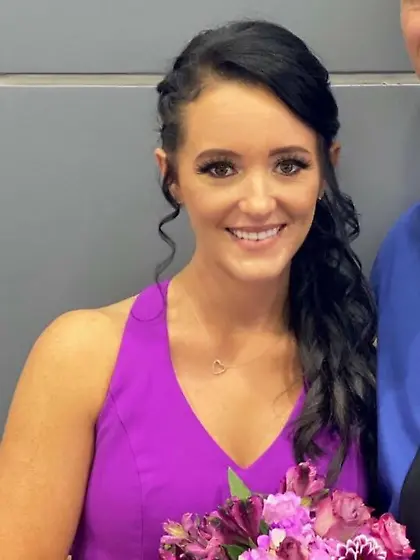 Cute Courtney wanted to show her tits for GGW