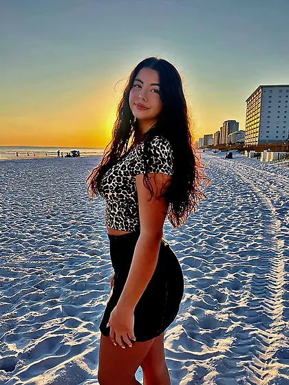 Gracie Busty Cute Nonnude NN