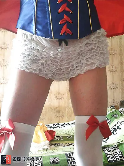 My clean-shaved mound of Venus(Snow White)