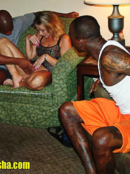 Kinky blonde wearing sexy