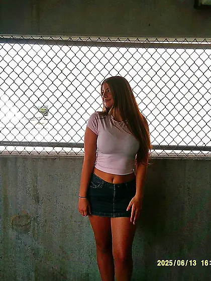 Gracie Busty Cute Nonnude NN