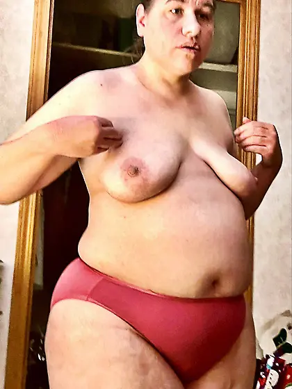 Emma lost on poker.  Punishment is to get exposed!!