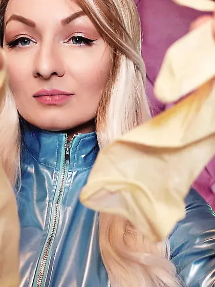 Medical Gloves Fetish (Arya Grander)