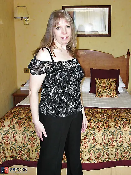Warm Mature Maya49y