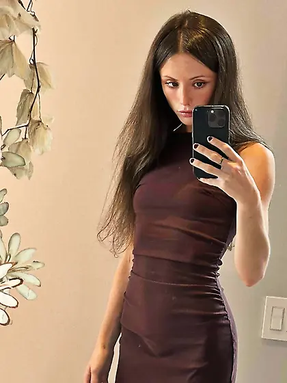 Lily Mo Sheen selfie