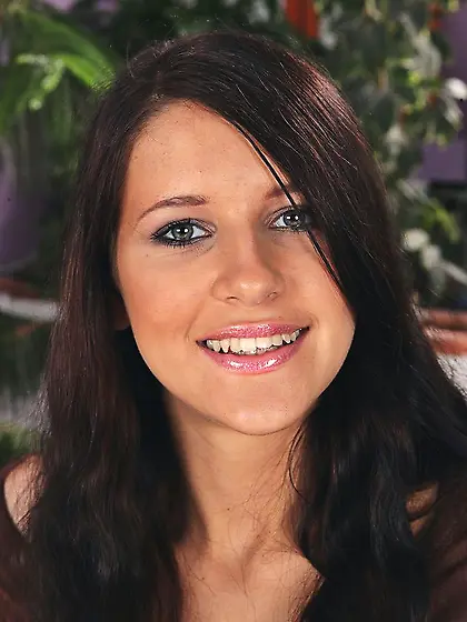 Brunette slut Yulia Bright slides finger under the panty to pet