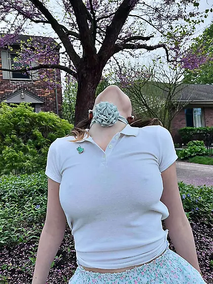 unoangryone white top