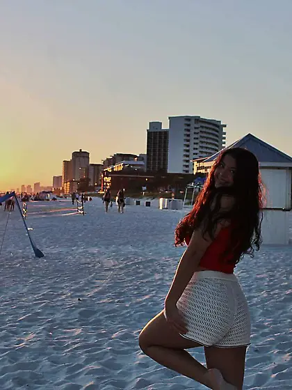 Gracie Busty Cute Nonnude NN