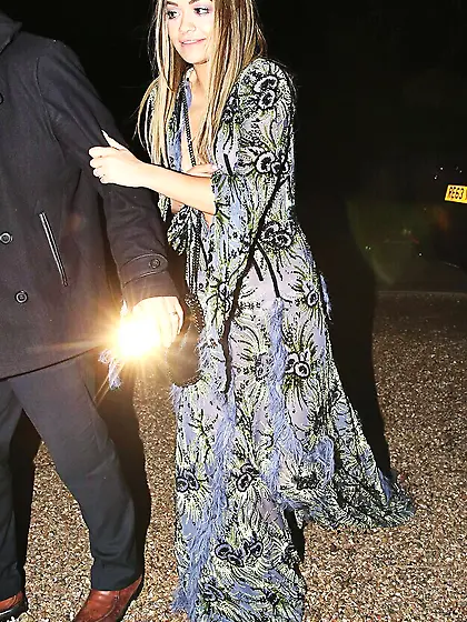 Rita Ora Boobslip pics