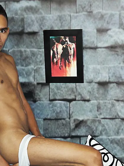 Latin gay kasperslim striptease