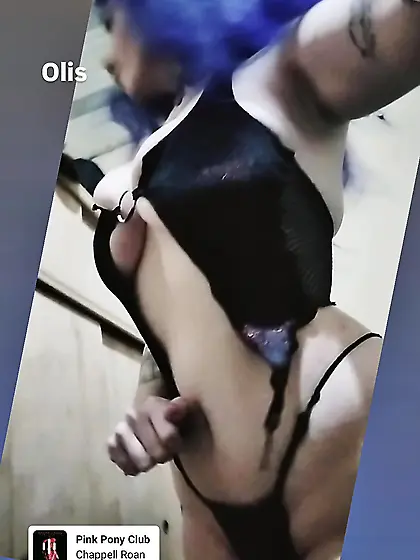 Anahi La Entangada Moon