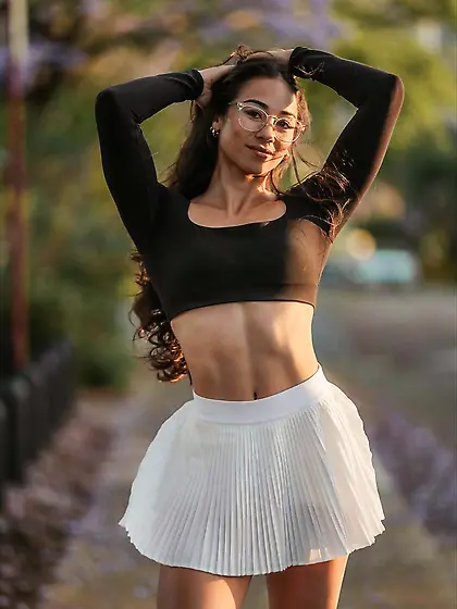 how would you break curvy wannabe athlete sarah?