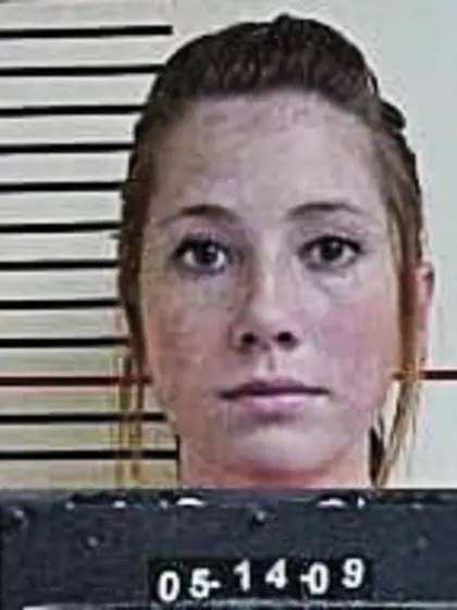 Erin masturbates while on the GGW bus