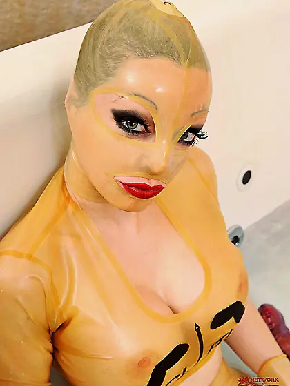 Kinky lesbian foot fetish