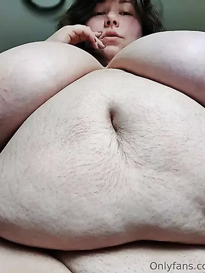 Beautiful BBW Melo