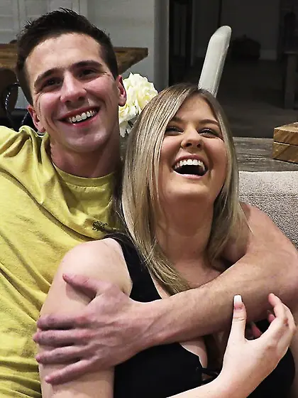 Dude made the blonde girl moan from pleasure