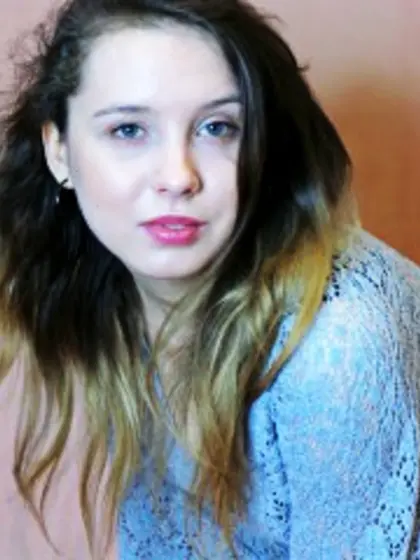 Brunette Ewelinedream Dancing.