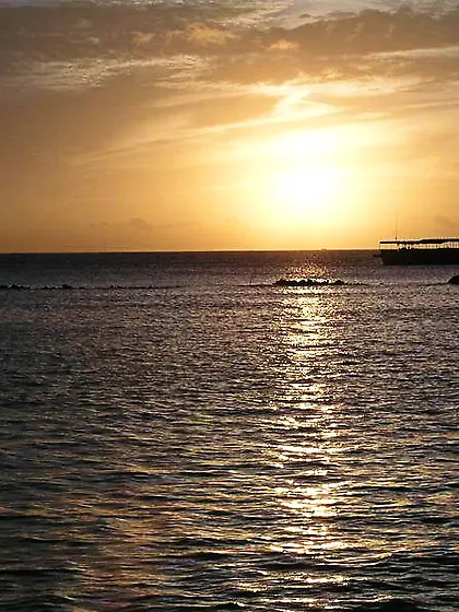 Exhibitionist Cougar Angel Eyes from Europe