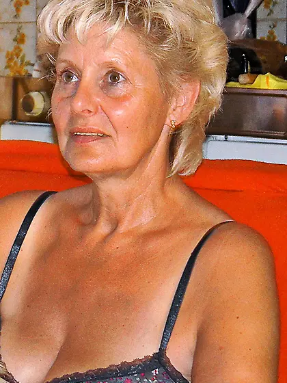 Claudia aus Dormagen Straberg