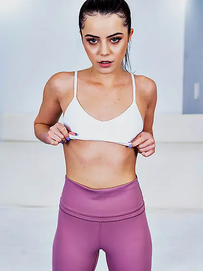 Petite gal Kylie Quinn can't wait to get fucked